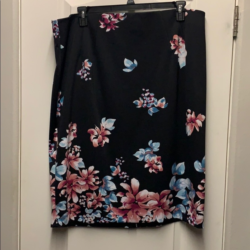 Floral pencil skirt